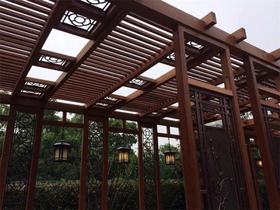 防腐木(mù)結構.鋼架結構及傳統磚濕結構的(de)優缺點：